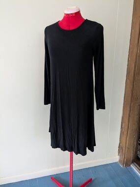 Old Navy Black Long Sleeve Swing Dress